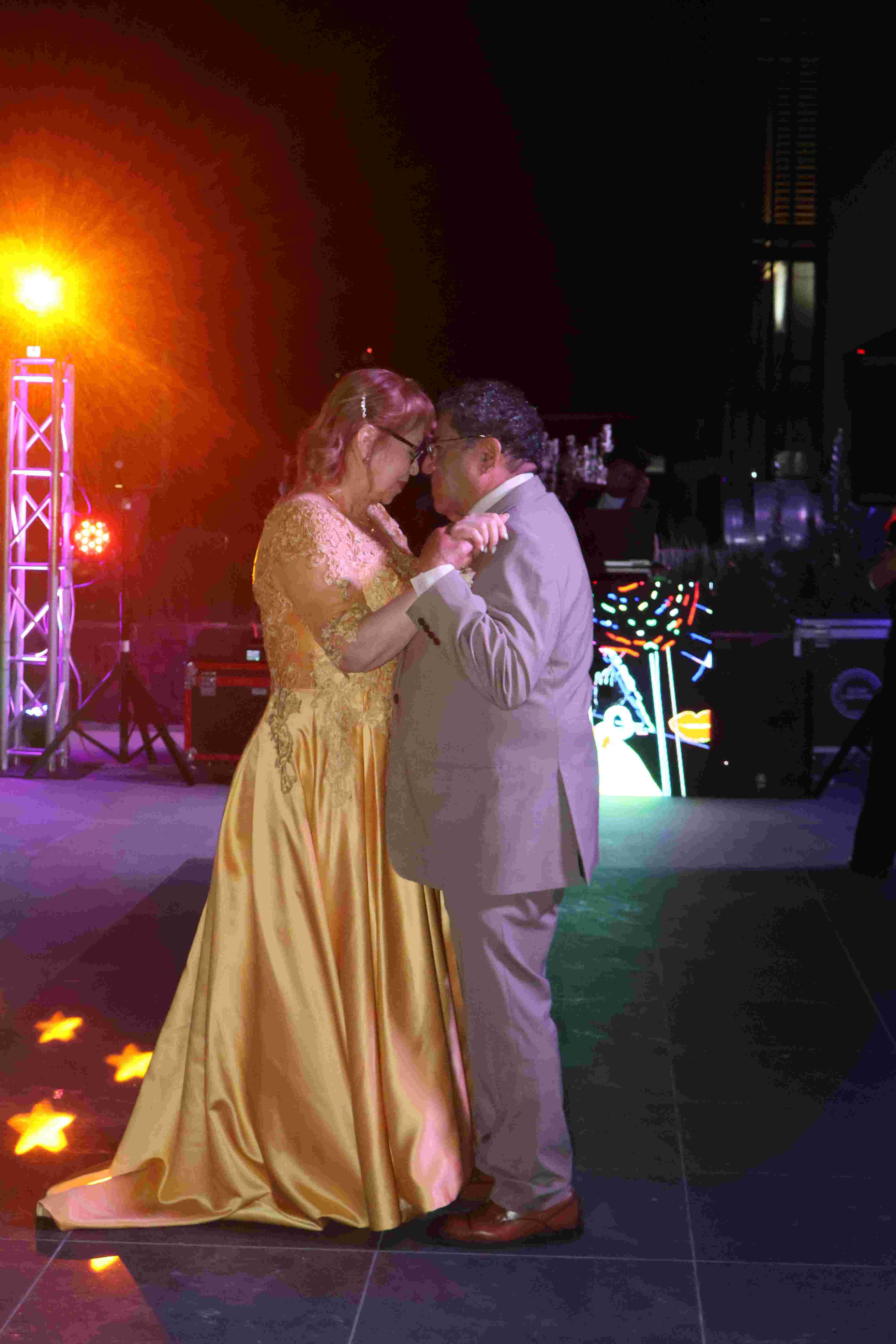 La Boda de Oro de V&iacute;ctor y Martha